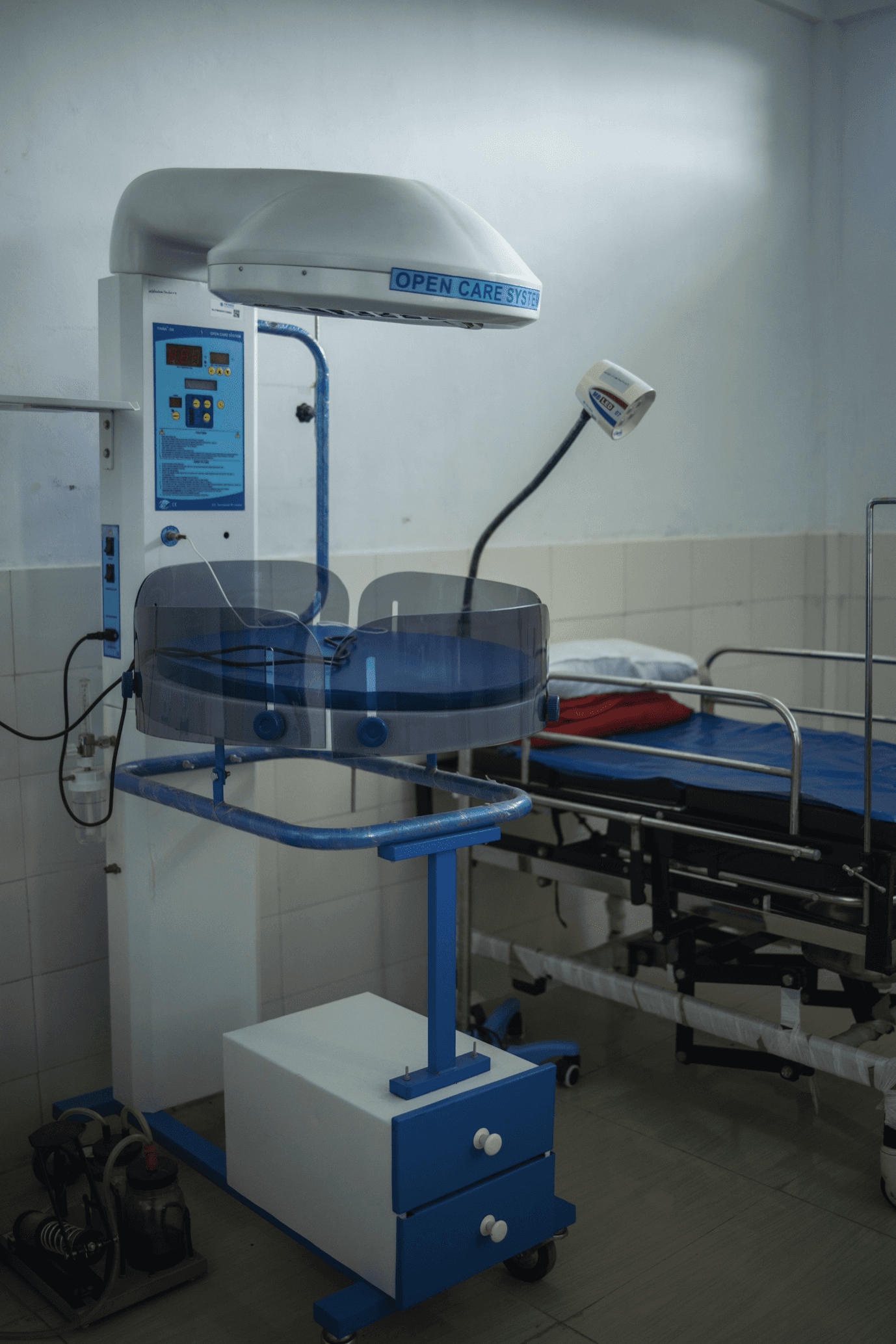 Medical equipment in a primary healthcare center, powered by an uninterrupted power supply, Sunmeister's MULE,  an off-grid/hybrid solar installation
